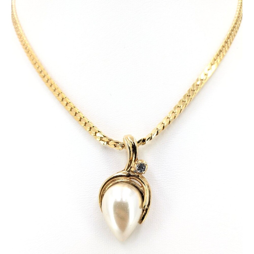 Roman Avon Faux Pearl Necklace Gold Tone Herringbone Chain Rhinestone 17in 16g